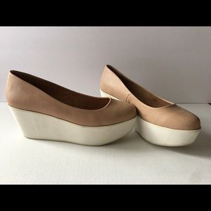 Aldo NEW Open Box Nude Platform Shoe Size 8.5